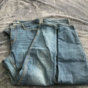 Pair of Old Navy Blue Jeans- super skinny